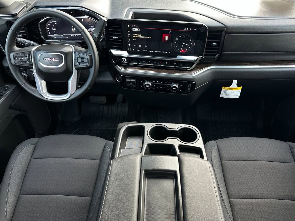 Used 2025 GMC Sierra 1500 SLE image 12