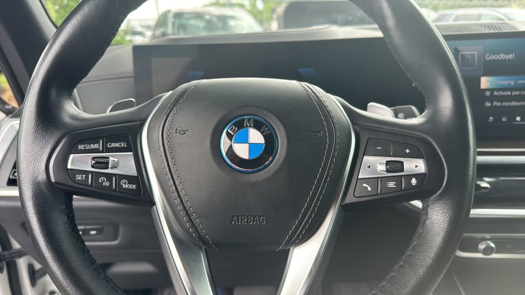 Used 2025 BMW X5 xDrive50e AWD/4WD image 14