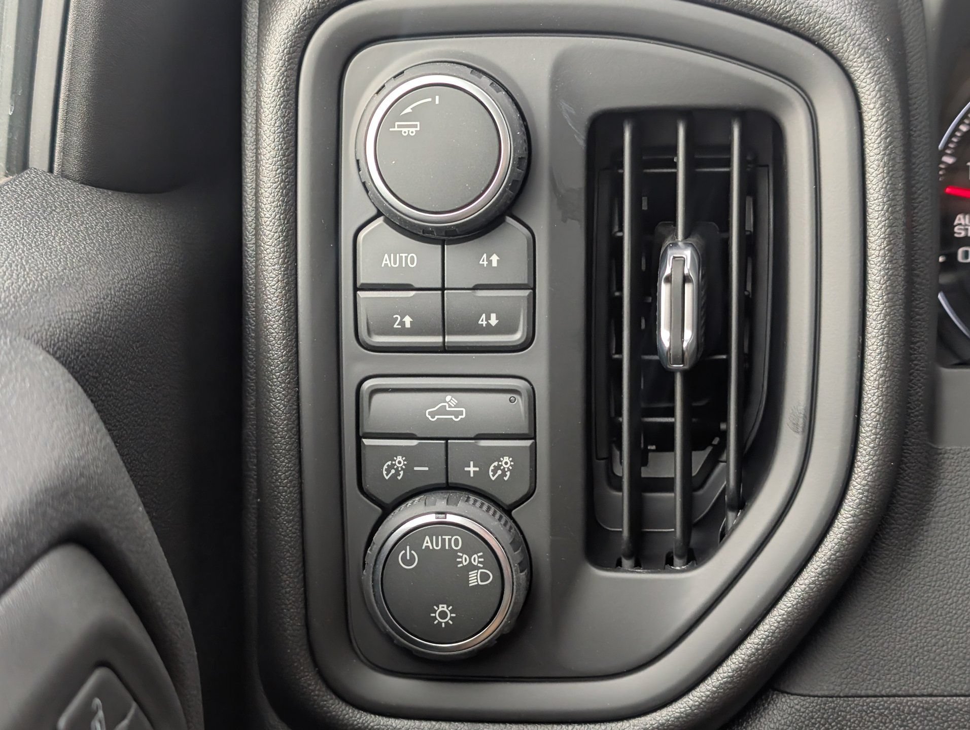 New 2026 Chevrolet Silverado 1500 Custom Trail Boss AWD/4WD image 24
