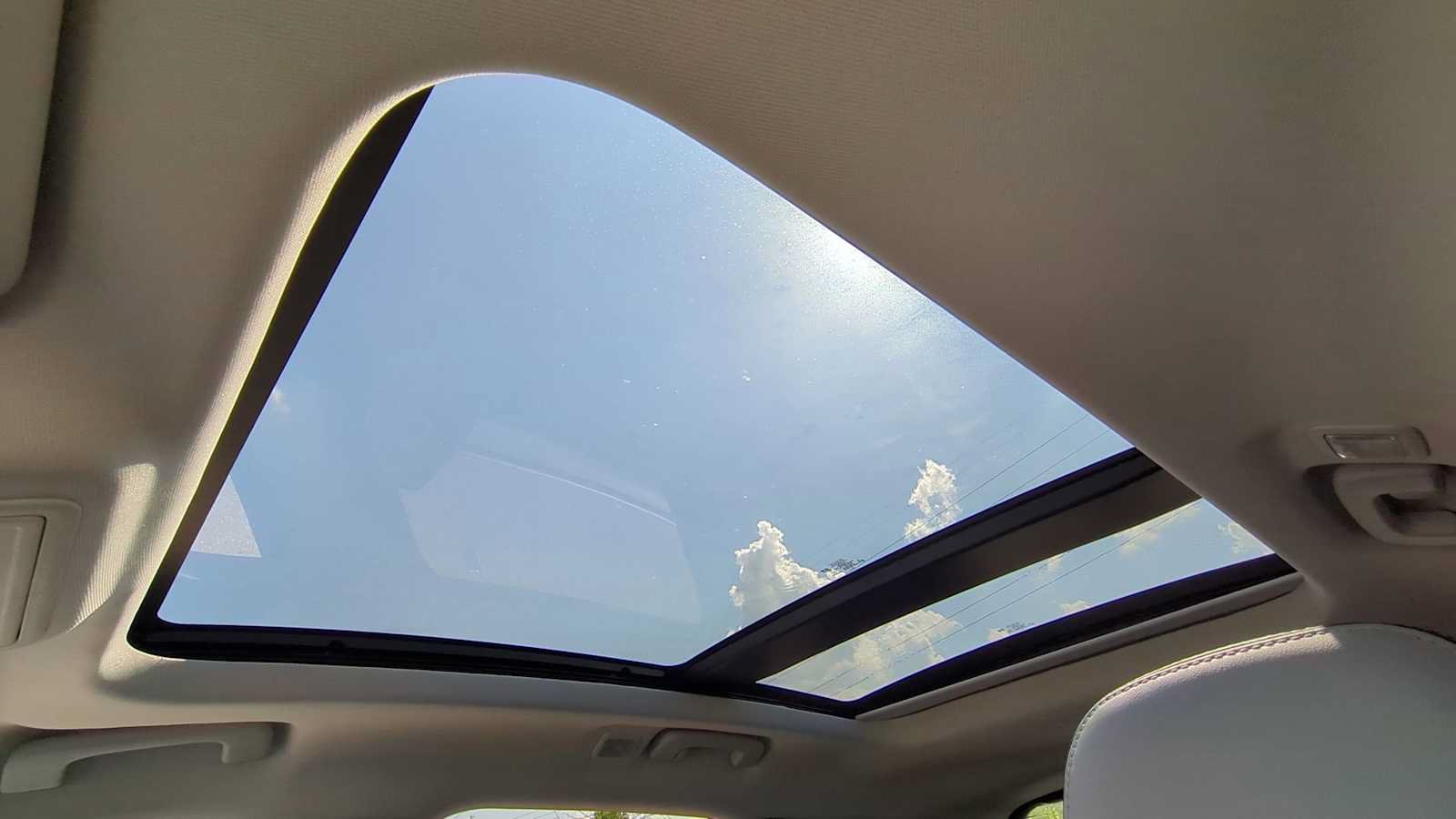 New 2025 Ford Escape SE FWD image 16