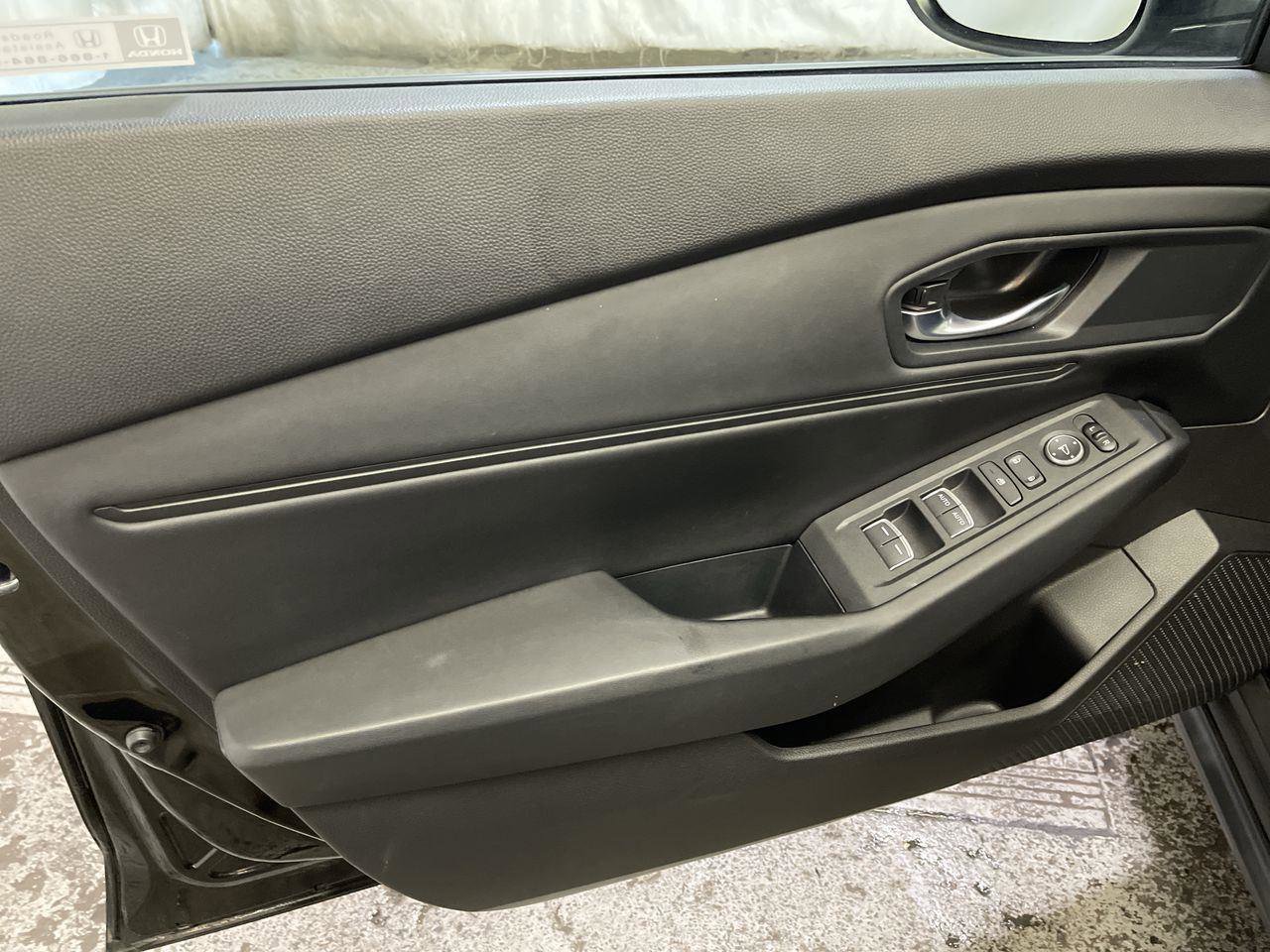 Used 2023 Honda Accord EX image 13