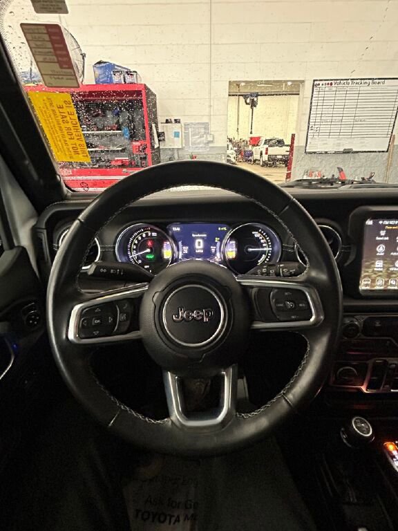Used 2022 Jeep Wrangler Unlimited Sahara 4xe image 16