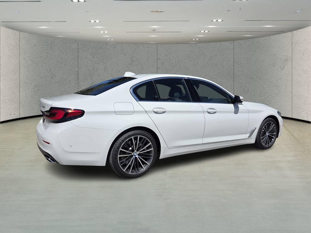 Used 2023 BMW 540i xDrive w/ Convenience Package AWD/4WD image 3