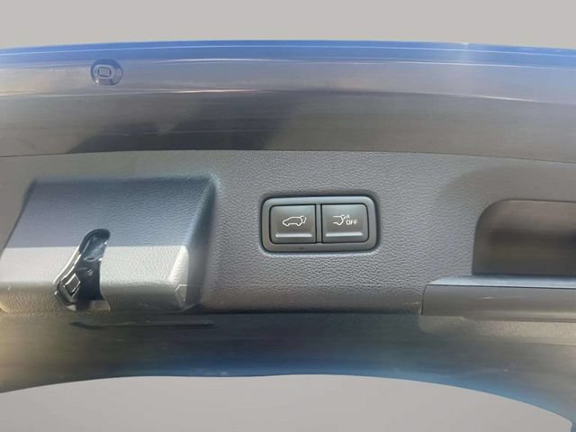 Used 2025 Kia Telluride S FWD image 15