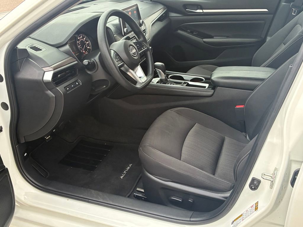 Used 2023 Nissan Altima 2.5 SV FWD image 18