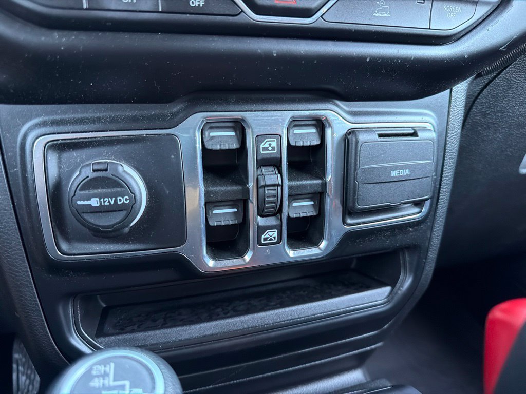 Used 2022 Jeep Gladiator Sport AWD/4WD image 13
