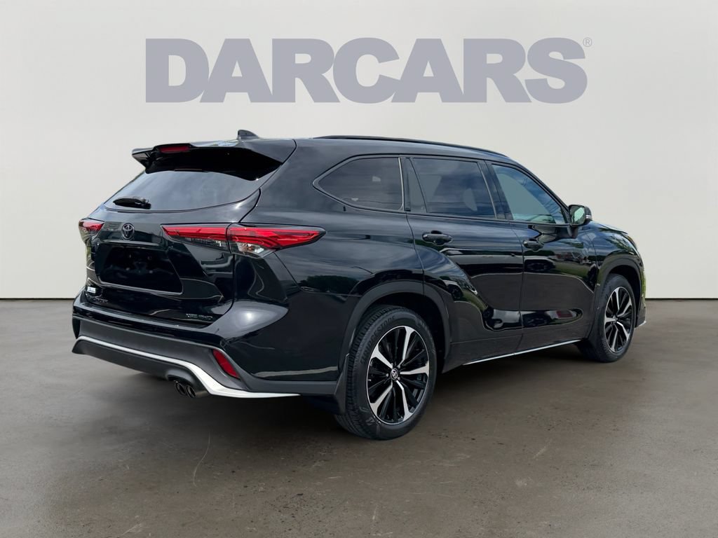 Used 2022 Toyota Highlander XSE AWD/4WD image 6