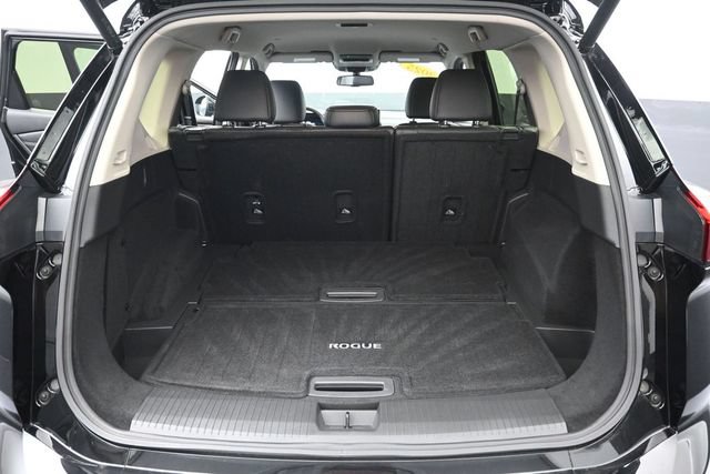 Used 2025 Nissan Rogue SL AWD/4WD image 30