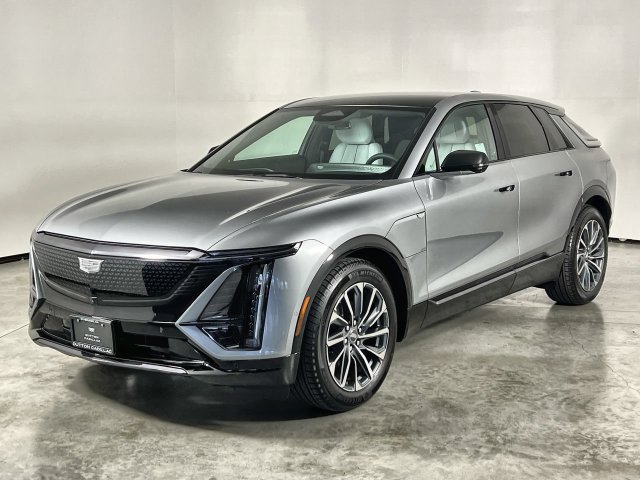 Used 2026 Cadillac Lyriq Sport AWD/4WD image 4