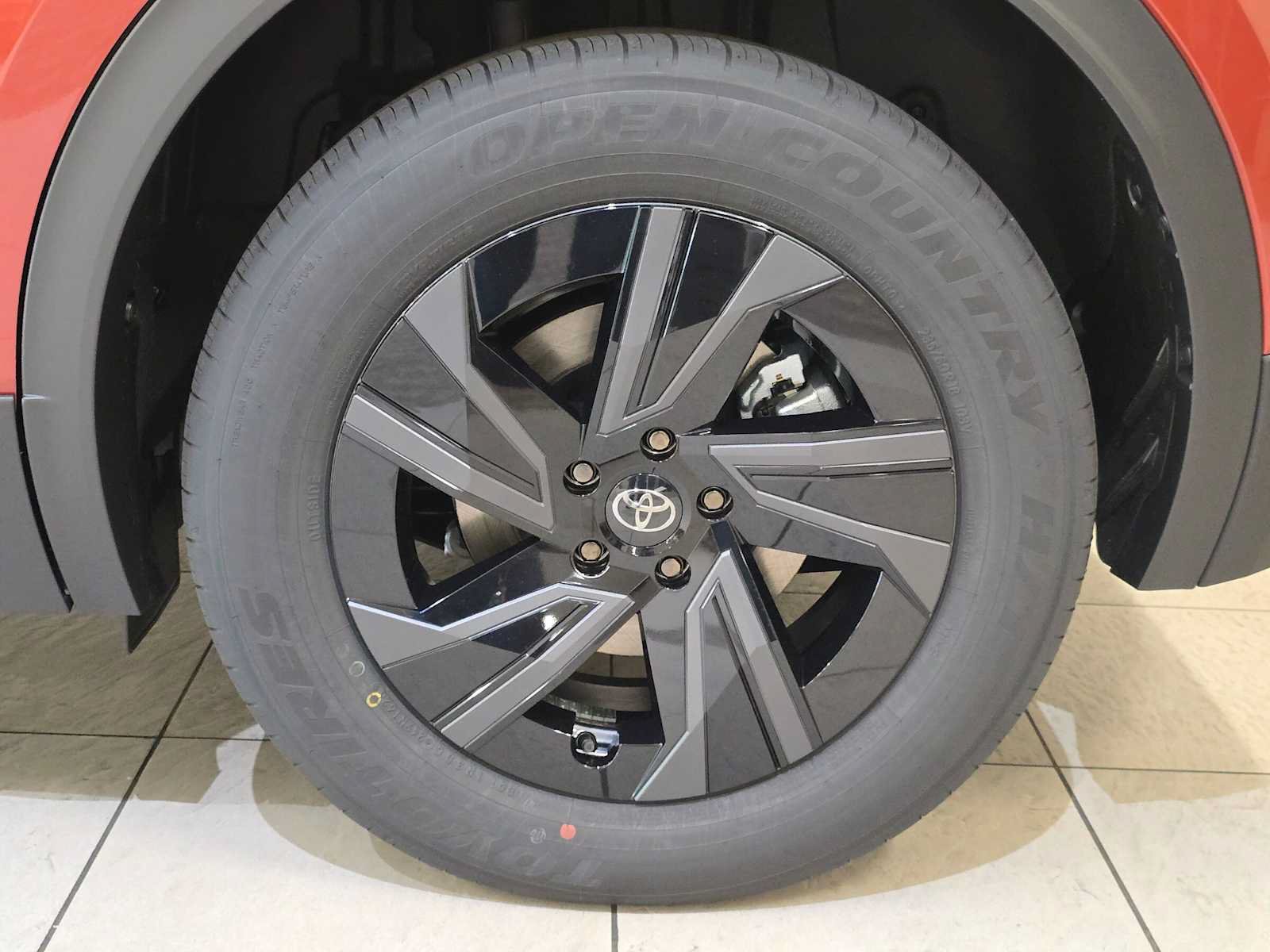 New 2026 Toyota C-HR AWD/4WD image 8