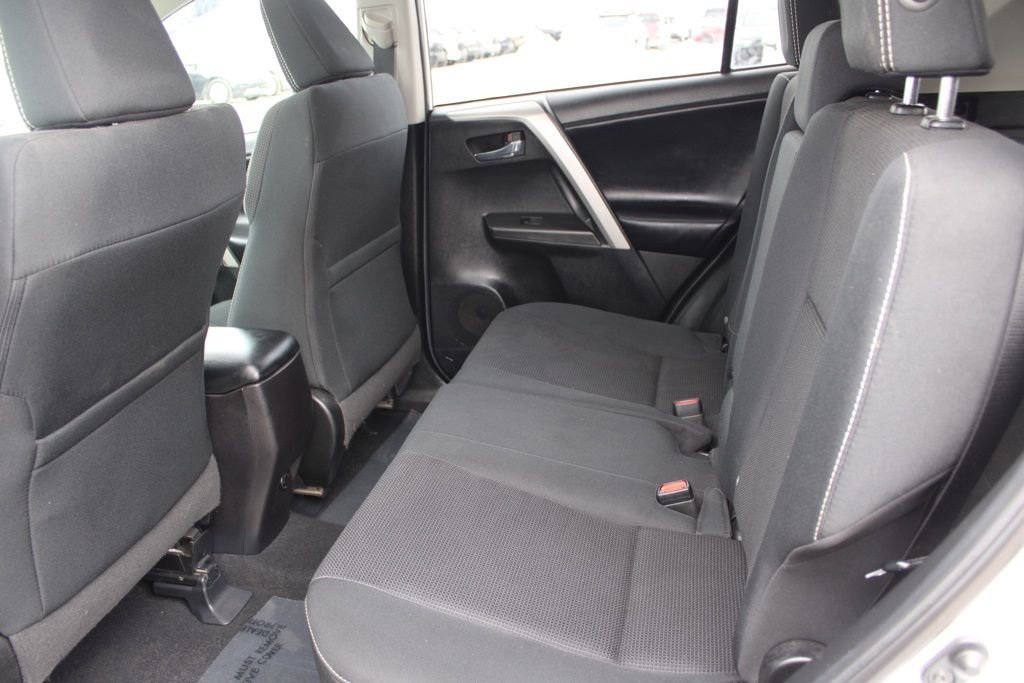 Used 2018 Toyota RAV4 XLE image 24