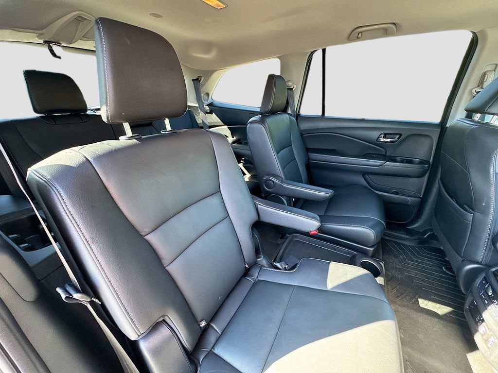 Used 2021 Honda Pilot Touring image 29