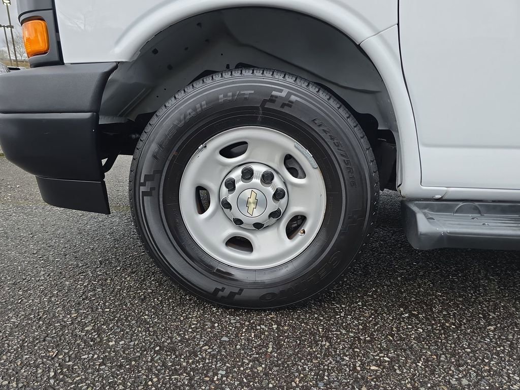 Certified 2023 Chevrolet Express 3500 LS image 30