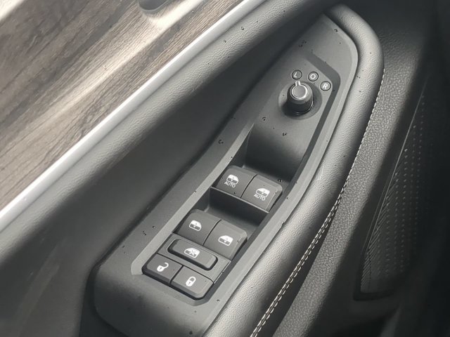 New 2027 Jeep Grand Cherokee L Limited RWD image 29