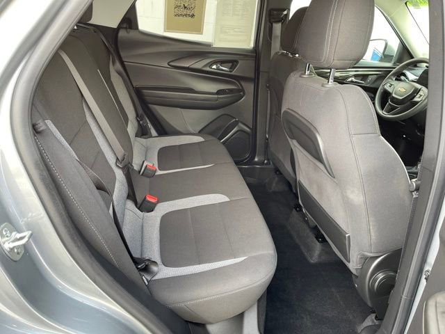 Used 2025 Chevrolet TrailBlazer LT w/ Driver Confidence Package image 23