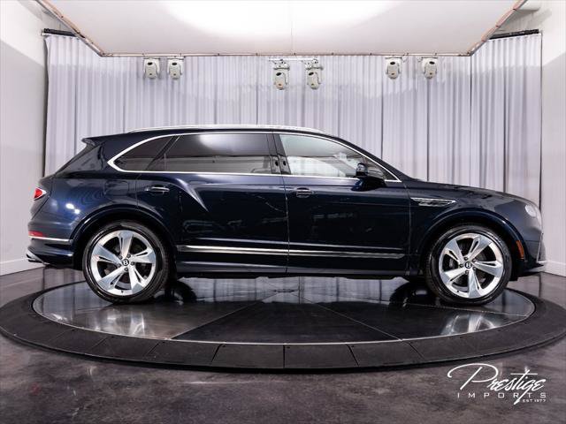 Used 2023 Bentley Bentayga Extended Wheelbase AWD/4WD image 14