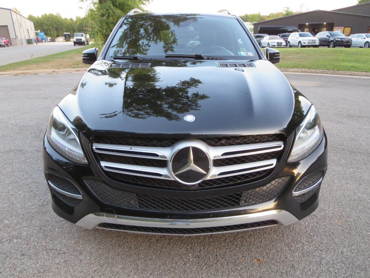 Used 2016 Mercedes-Benz GLE 350 GLE 350 4MATIC AWD 4dr SUV w/ Premium Package image 1
