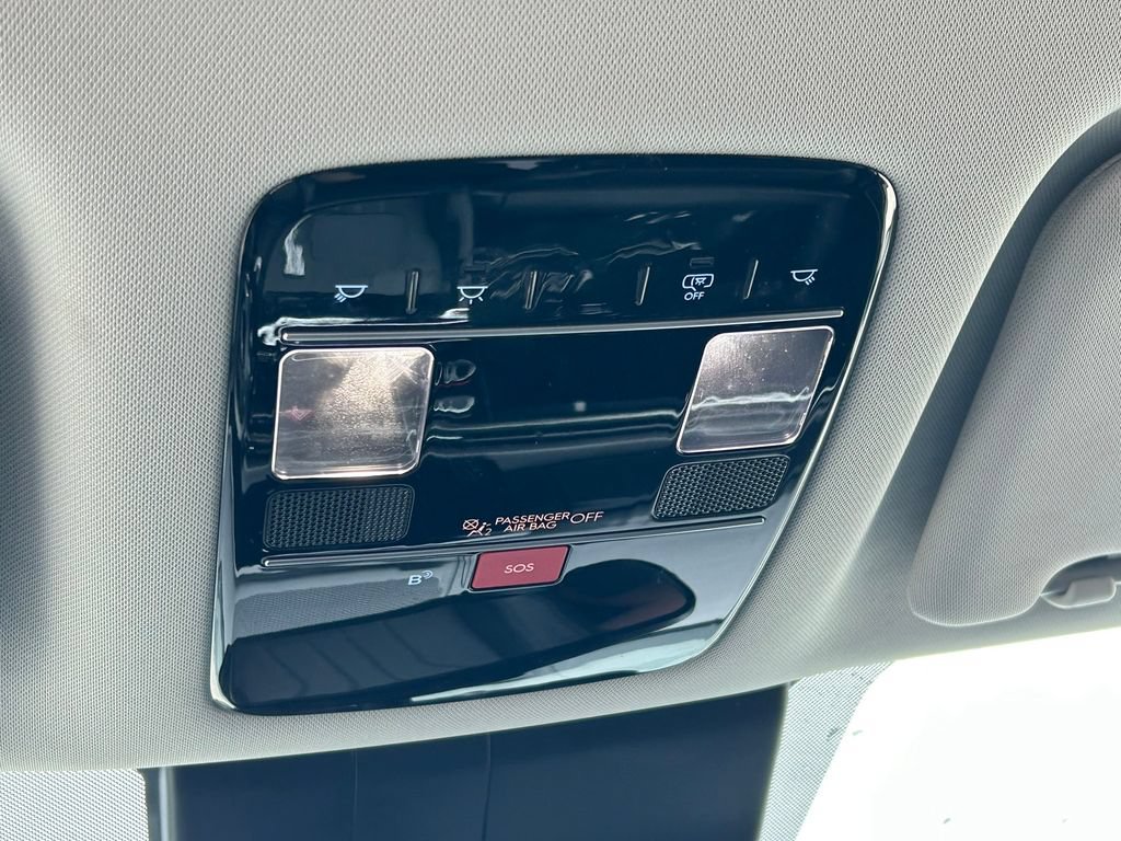 Used 2025 Hyundai Santa Fe SEL FWD image 19