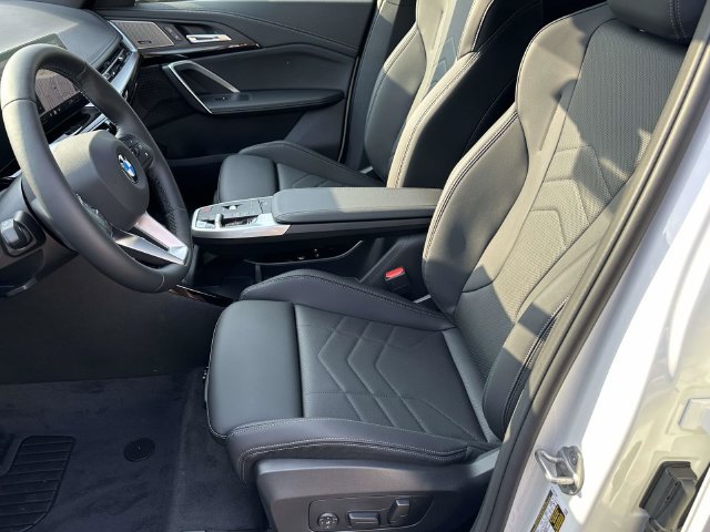 New 2027 BMW X1 xDrive28i w/ Convenience Package AWD/4WD image 14