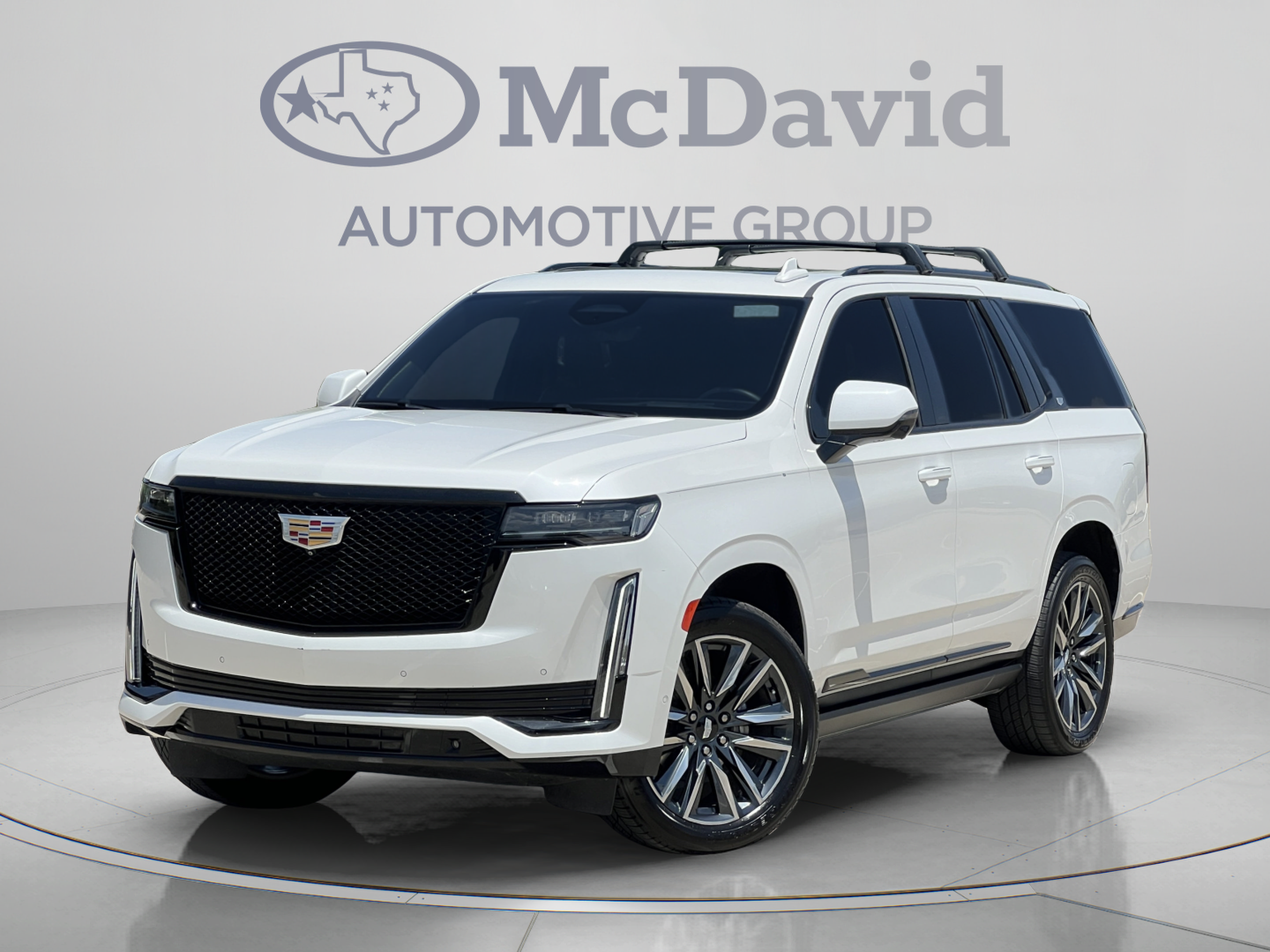 Used 2022 Cadillac Escalade Sport Platinum w/ Heavy-Duty Trailer Package AWD/4WD image 2