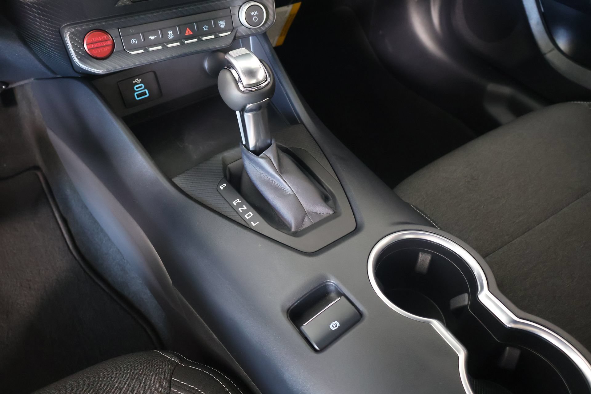 Used 2024 Ford Mustang Coupe RWD image 7