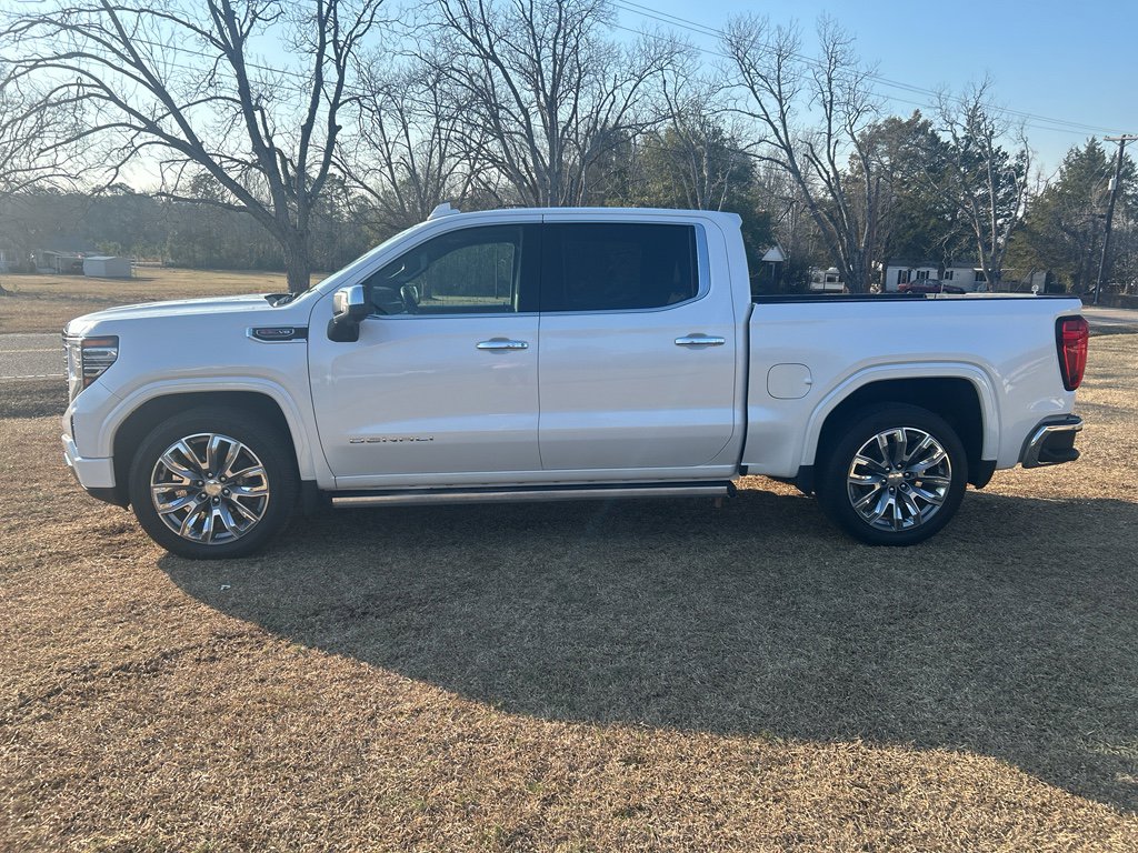 Used 2022 GMC Sierra 1500 Denali w/ Denali Reserve Package image 8