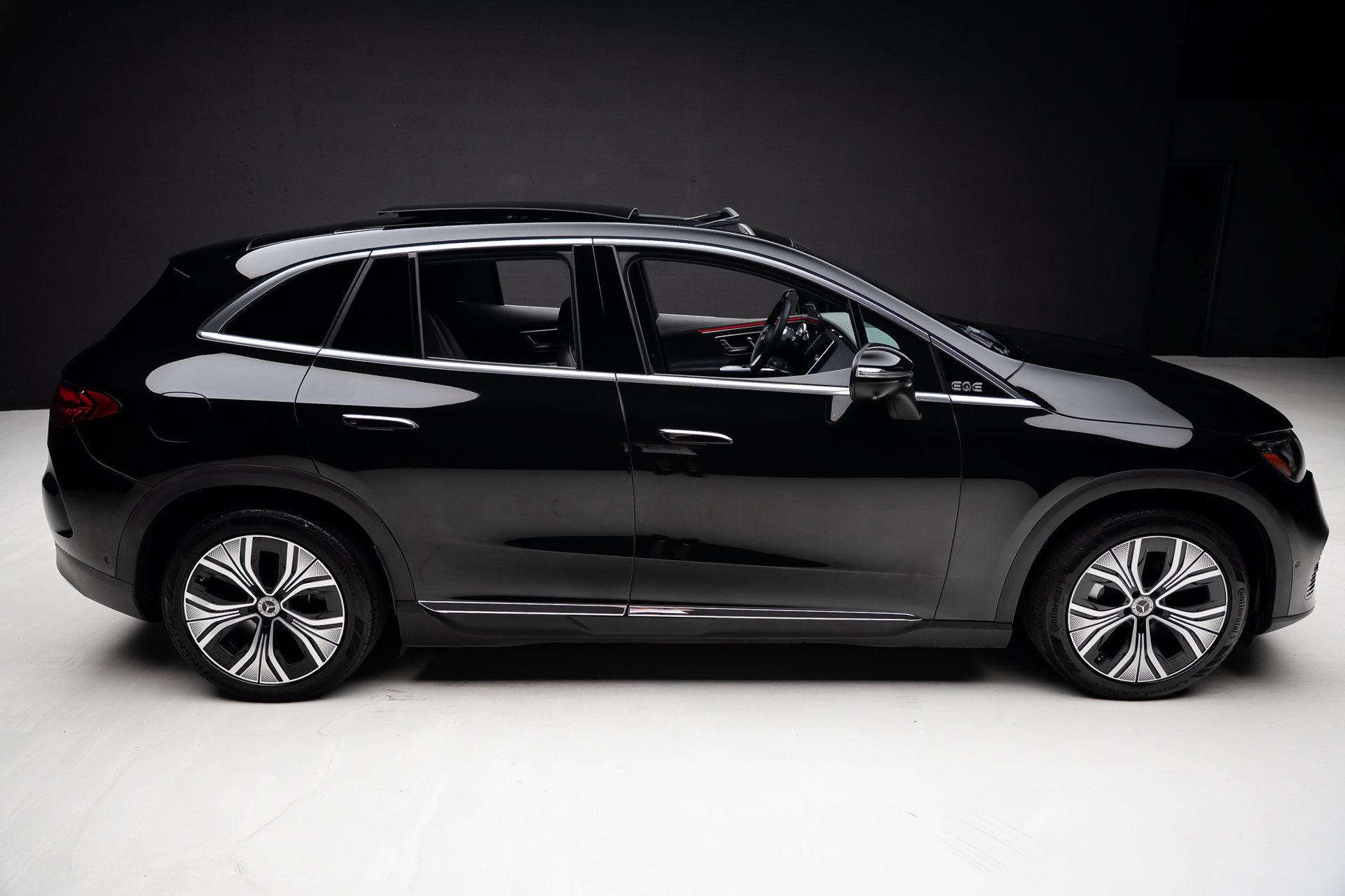 Used 2023 Mercedes-Benz EQE 350+ 4MATIC SUV image 35