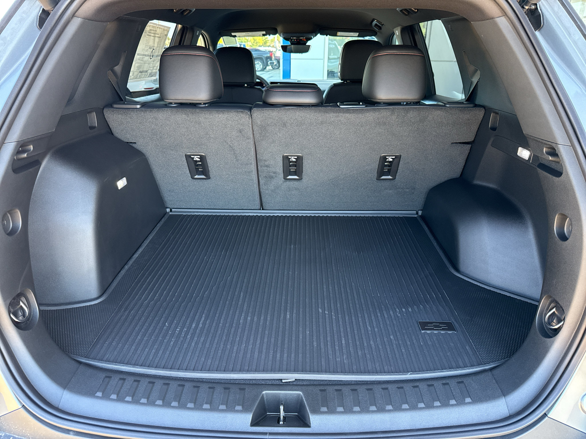 New 2027 Chevrolet Equinox RS w/ Safety and Technology Package AWD/4WD image 45