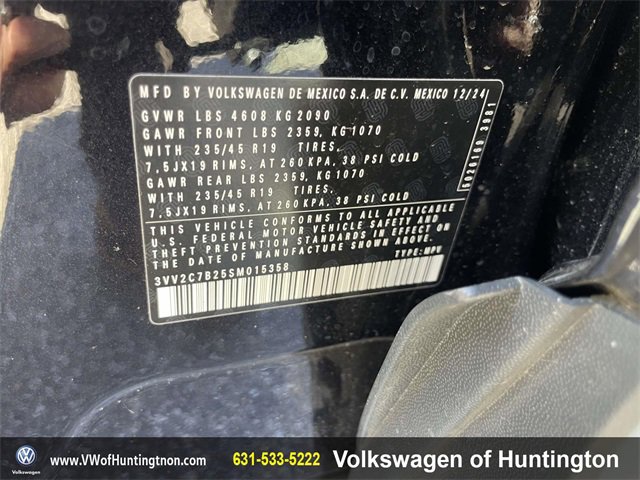 Certified 2025 Volkswagen Taos SE w/ Taos Adventure Package (SXB) image 8