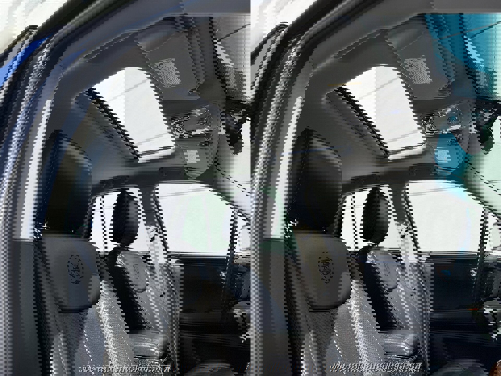 Used 2011 Cadillac DTS Premium image 18