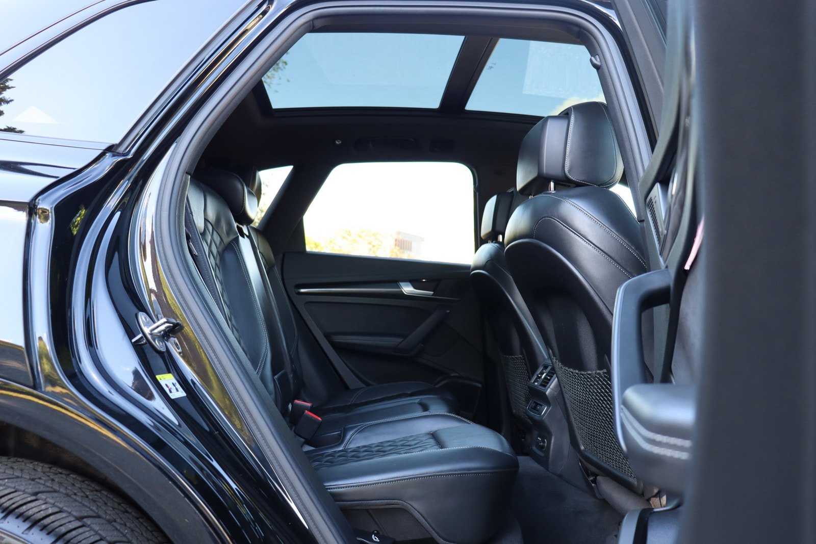 Used 2023 Audi SQ5 Premium Plus w/ Premium Plus Package AWD/4WD image 18