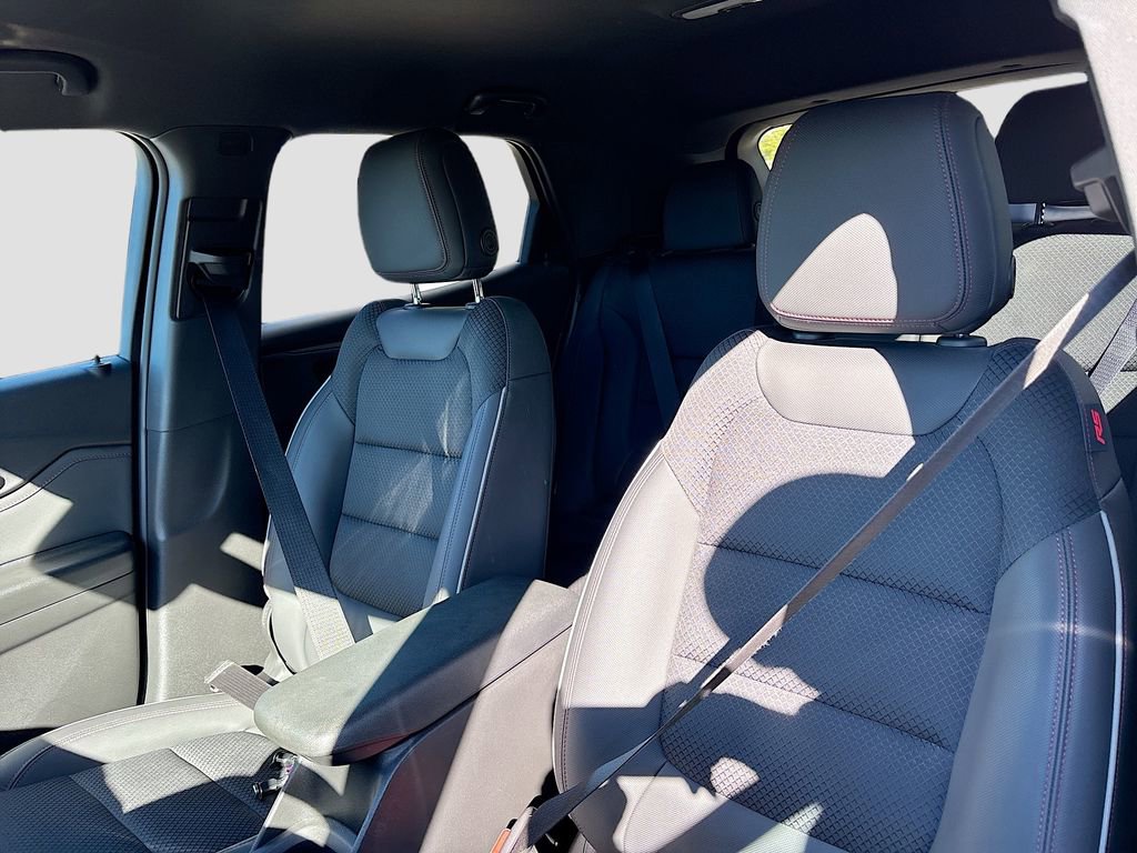 Used 2023 Chevrolet TrailBlazer RS w/ Convenience Package image 19