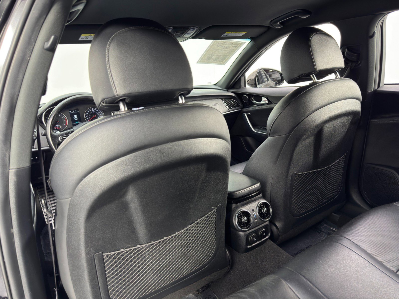 Used 2022 Kia Stinger GT-Line image 33