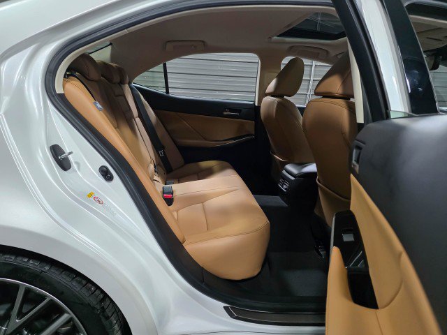 Used 2018 Lexus IS 300 w/ Comfort Package image 16