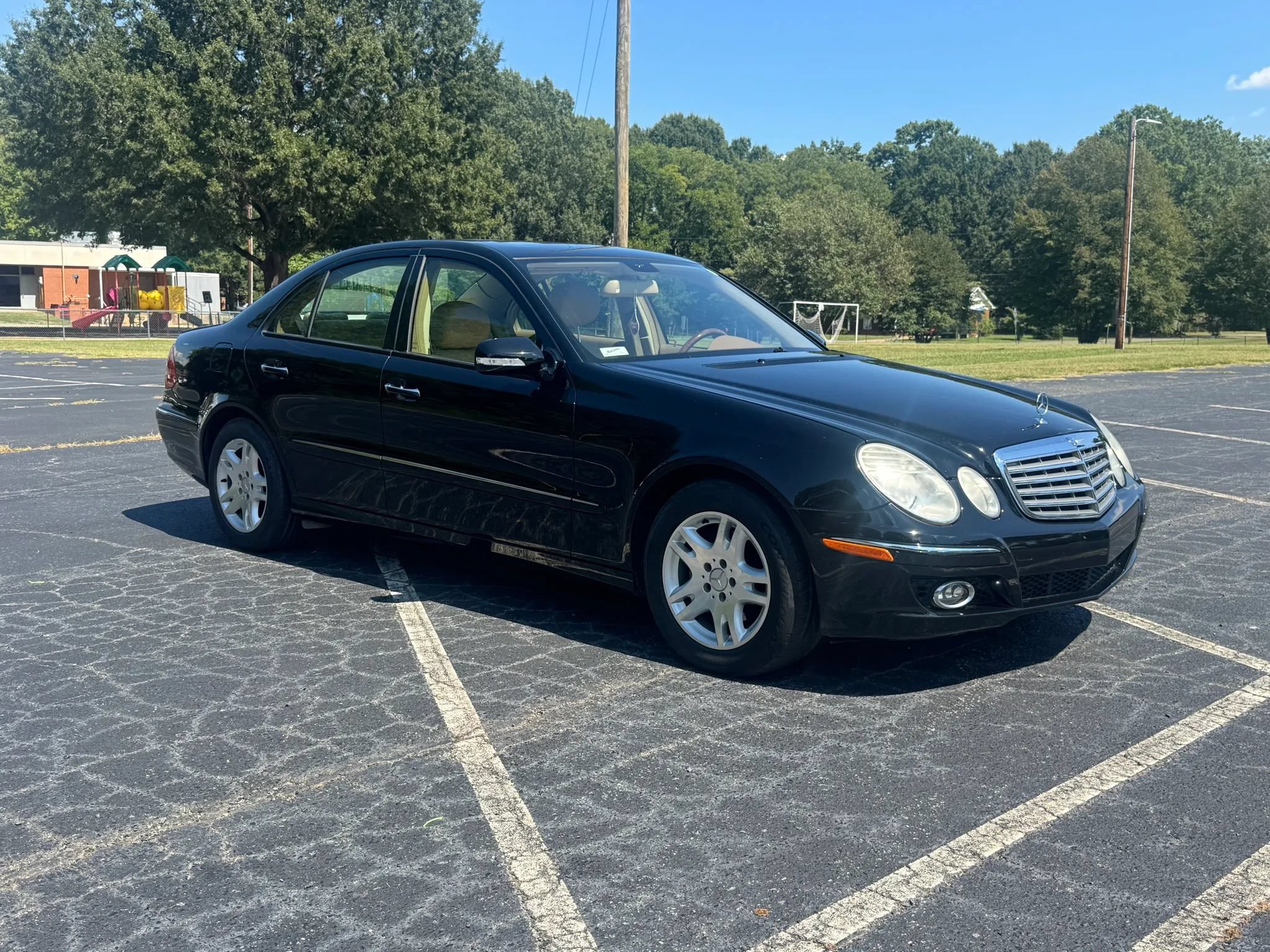 Used 2007 Mercedes-Benz E 320 BlueTEC Sedan image 11