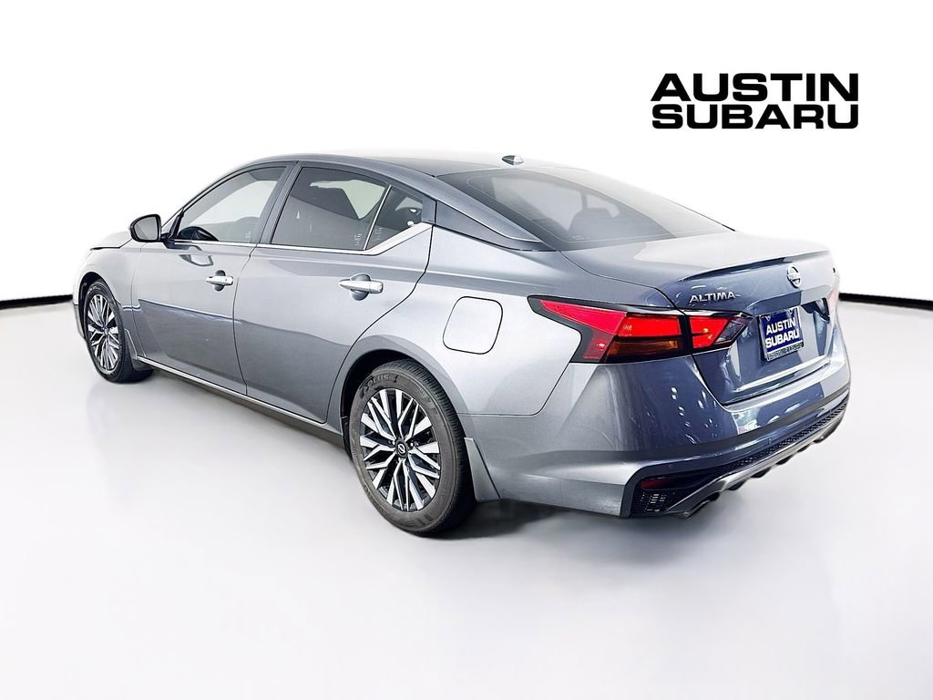 Used 2024 Nissan Altima 2.5 SV w/ SV Premium Package FWD image 5