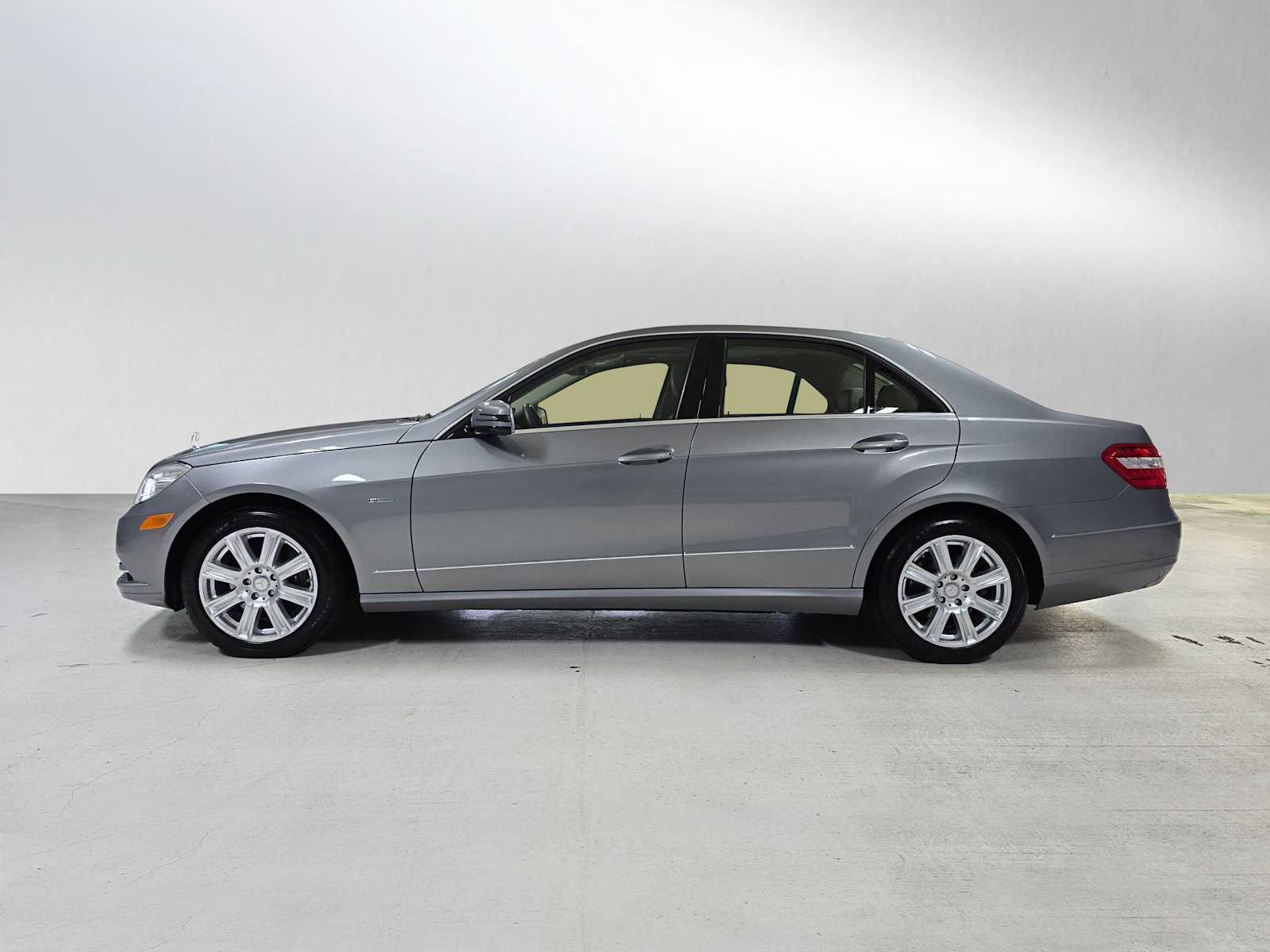 Used 2012 Mercedes-Benz E 350 Sedan image 6