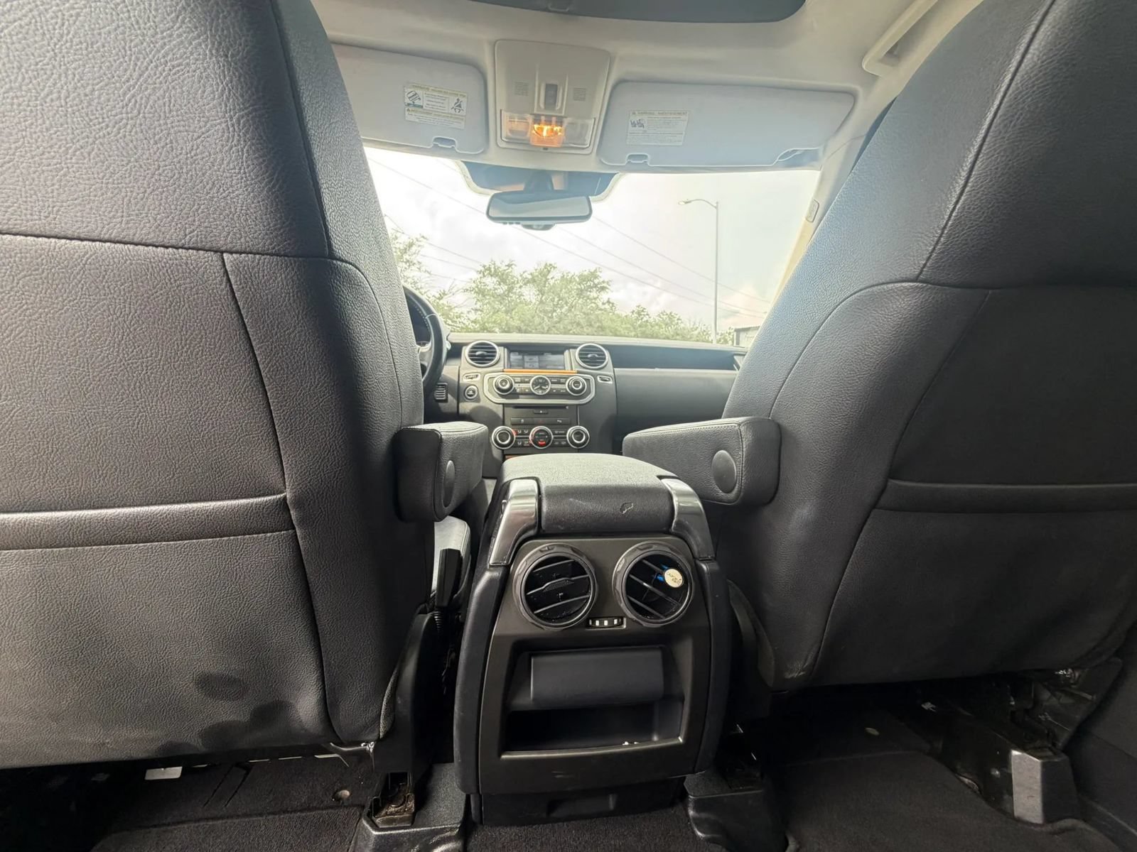Used 2014 Land Rover LR4 HSE AWD/4WD image 28
