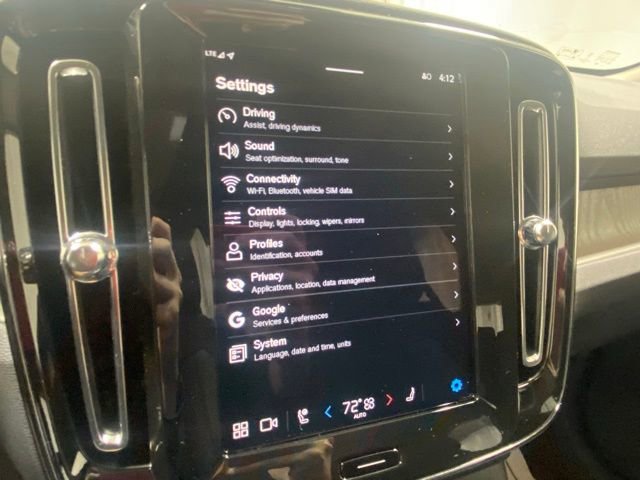 Certified 2025 Volvo XC40 B5 Ultra image 23