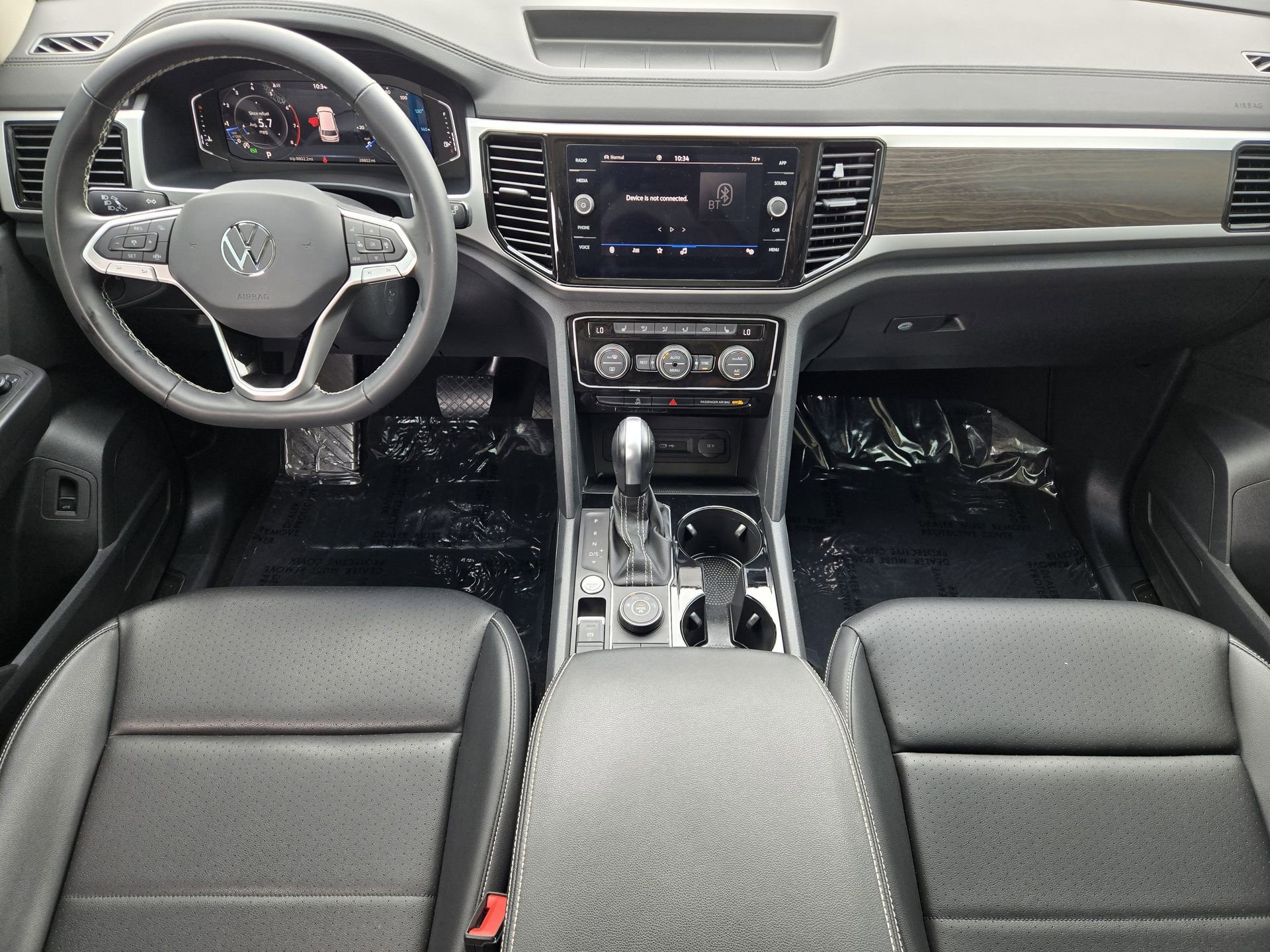 Used 2023 Volkswagen Atlas SE w/ Panoramic Sunroof Package image 2