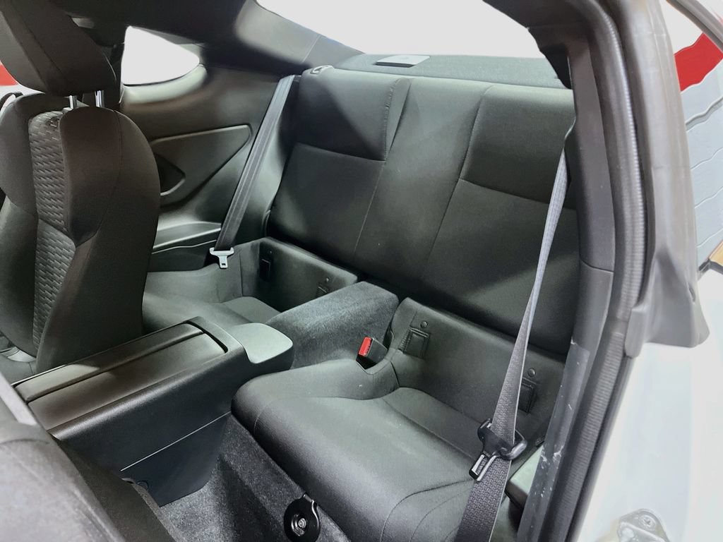Used 2025 Toyota GR86 w/ ALL Weather Mat Package (TMS) RWD image 22