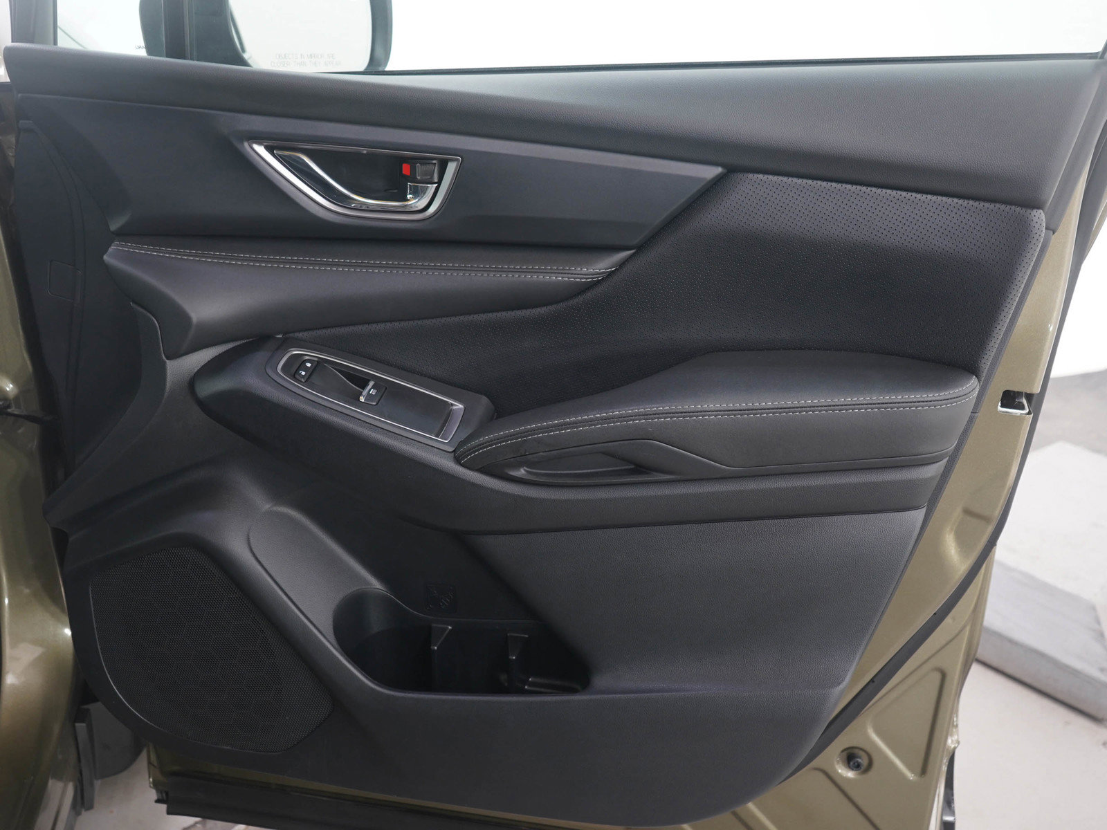 Used 2023 Subaru Ascent Limited image 12