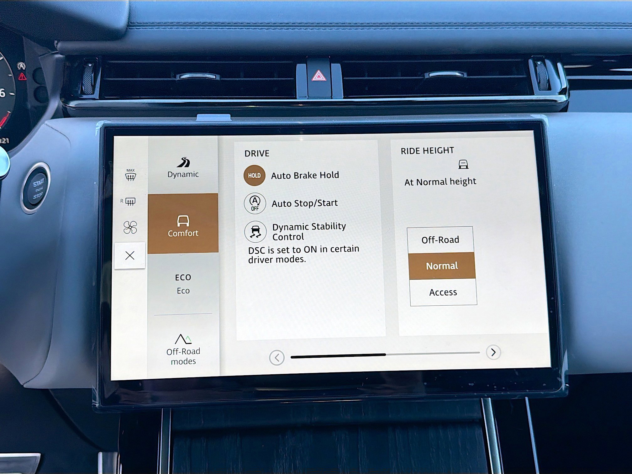 New 2026 Land Rover Range Rover Velar Dynamic SE image 30