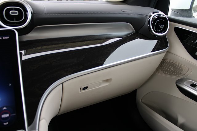 New 2024 Mercedes-Benz GLC 300 4MATIC image 30