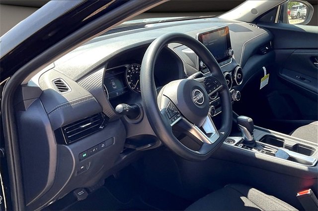 New 2025 Nissan Sentra SV w/ All-Weather Package image 7