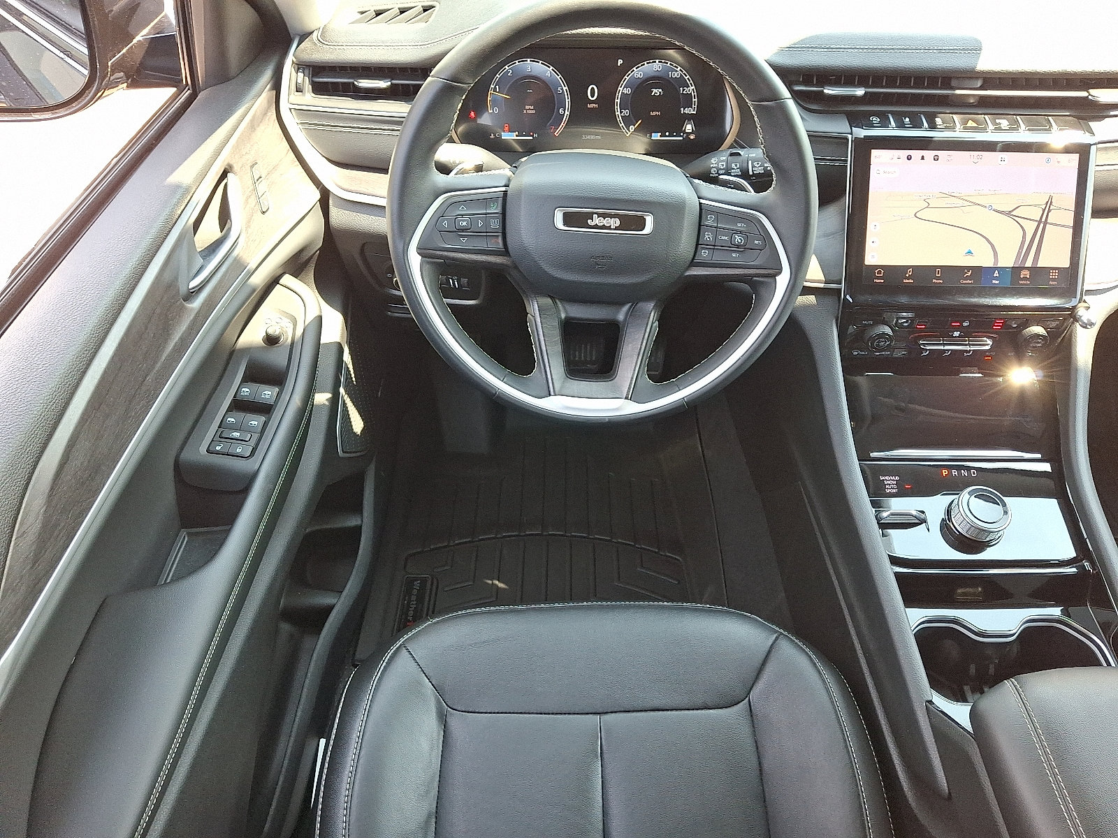 Used 2022 Jeep Grand Cherokee L Limited AWD/4WD image 13
