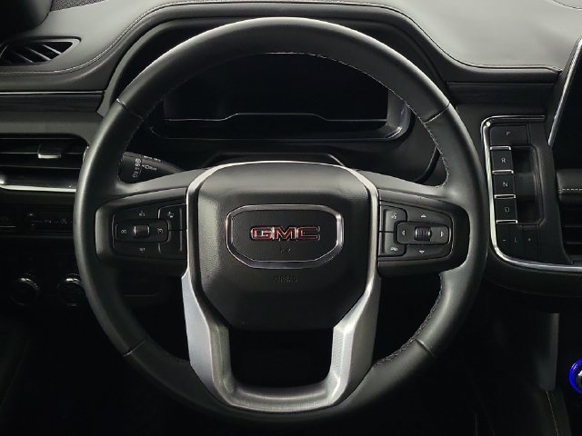 Used 2023 GMC Yukon SLT AWD/4WD image 12