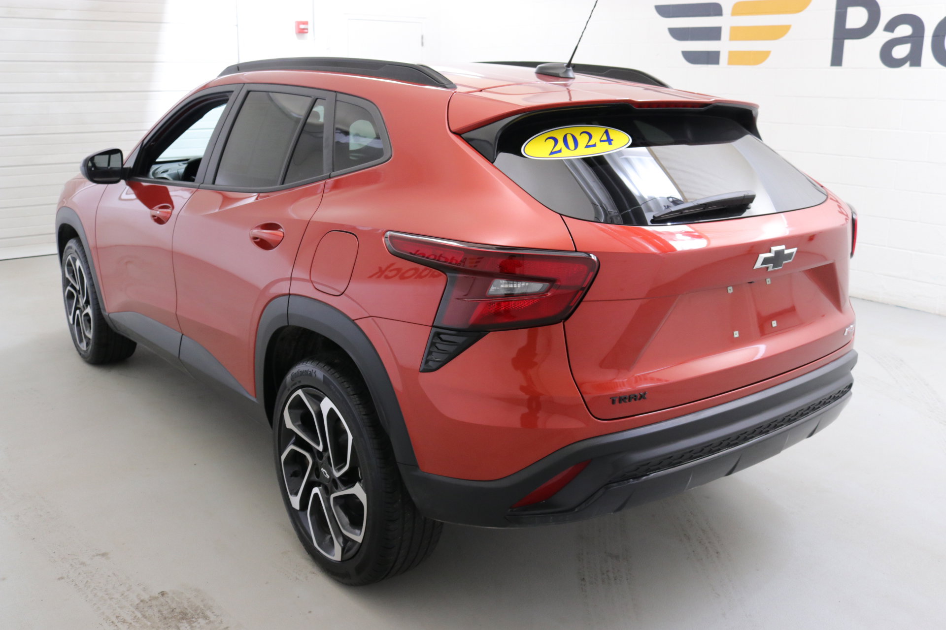 Used 2024 Chevrolet Trax RS w/ Driver Confidence Package image 7