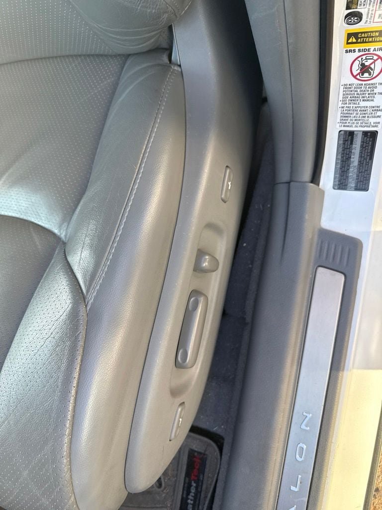 Used 2008 Toyota Avalon Limited FWD image 10