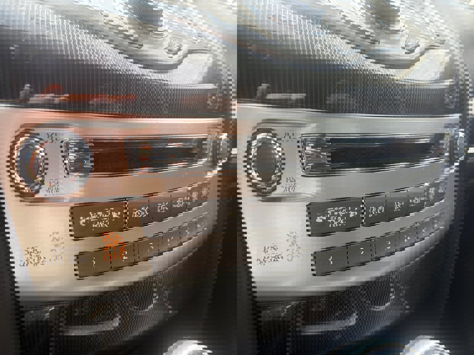 Used 2020 INFINITI QX60 Pure image 25